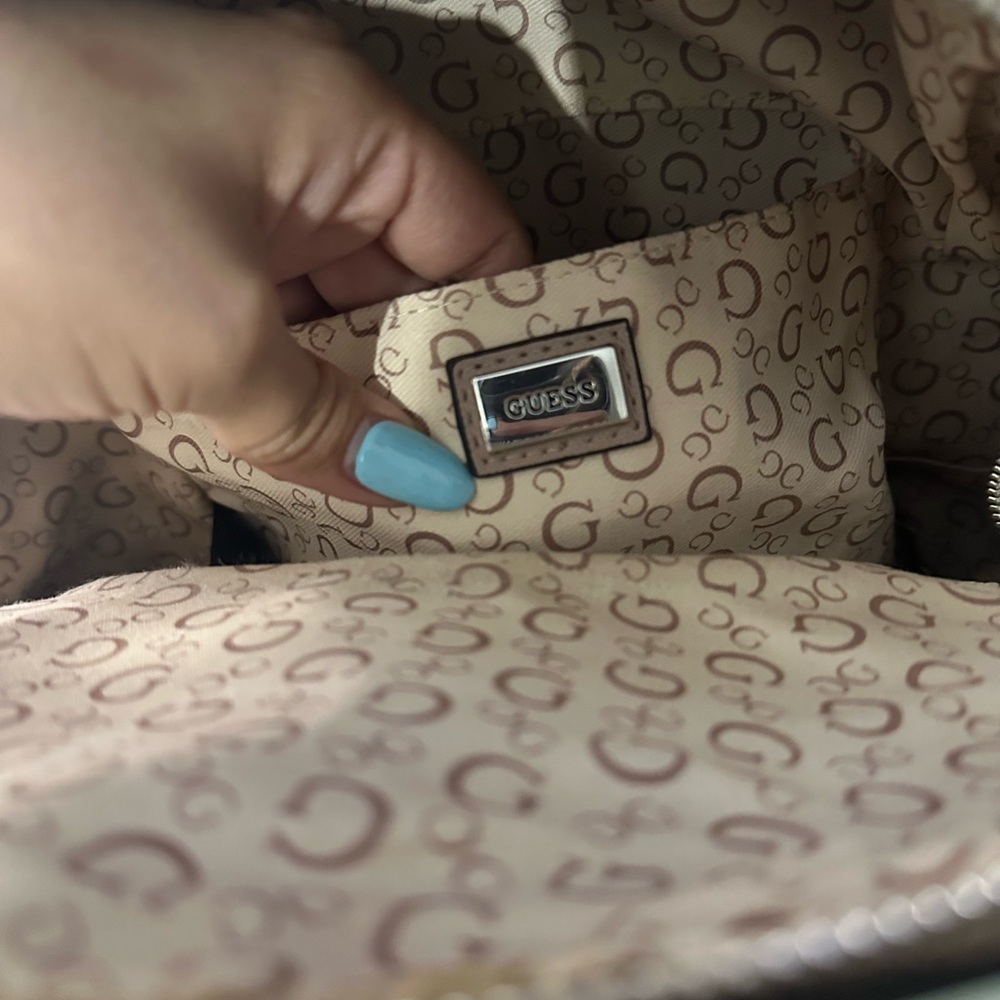 Guess Backpack - Picture 5 of 5
